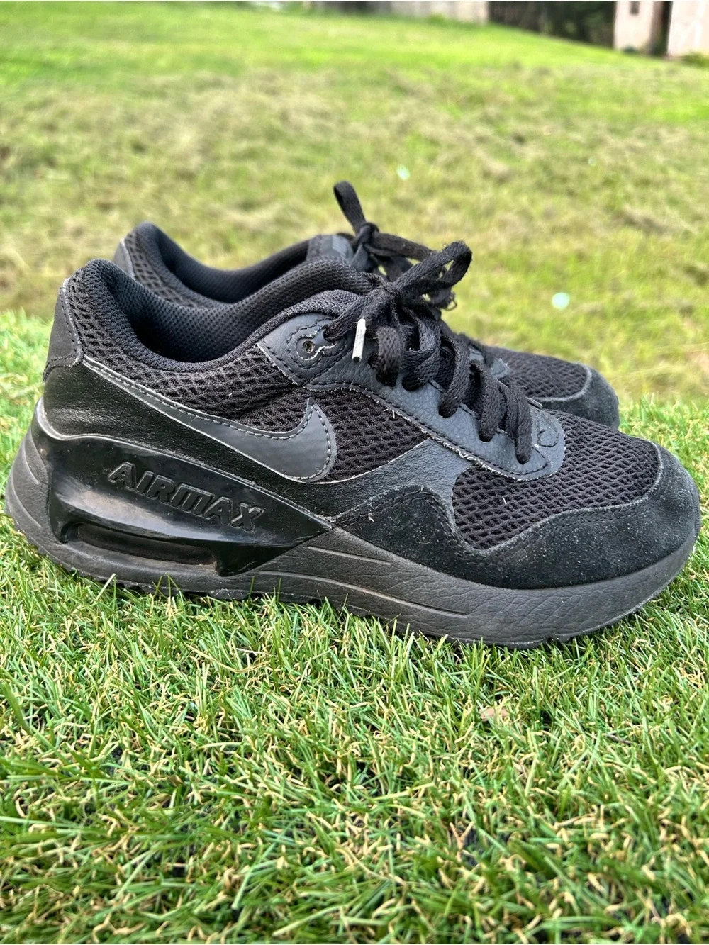 Nike Men's Air Max System Black Running Shoes, DM9537-004 , kid Size 4 1/2